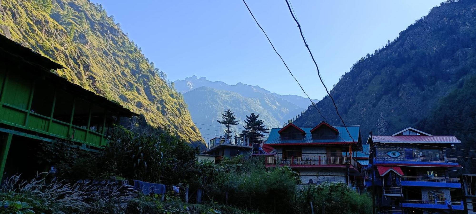 Hotel Dog N Hill Kasol Exteriér fotografie