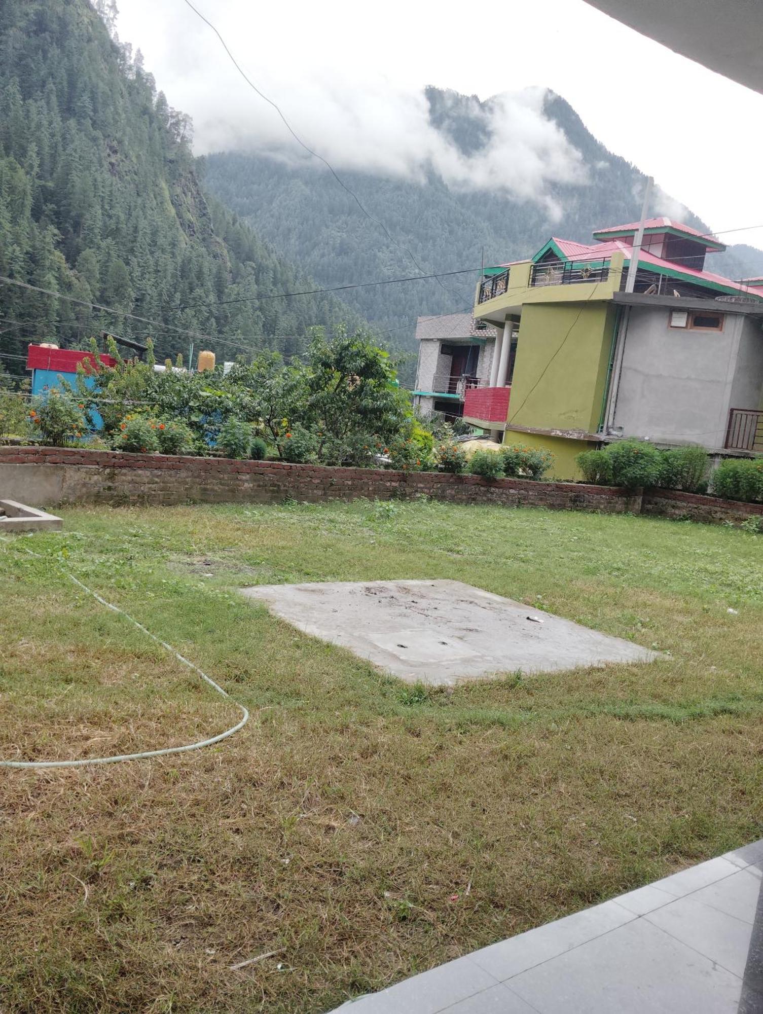 Hotel Dog N Hill Kasol Exteriér fotografie